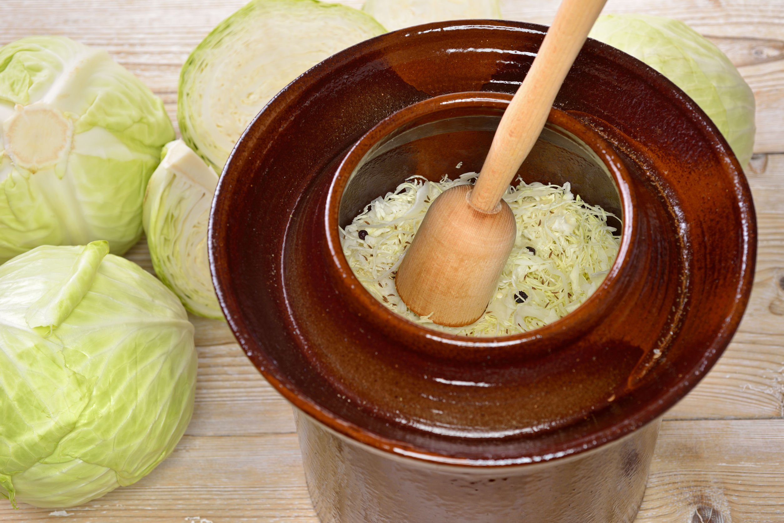 7 Amazing Health Benefits of Sauerkraut (And a DIY Recipe!)