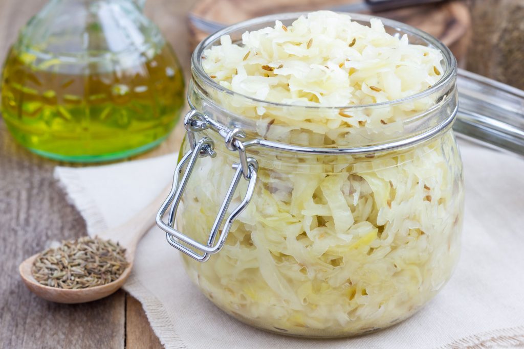 7 Amazing Health Benefits of Sauerkraut (And a DIY Recipe!)